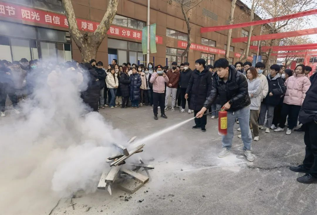 預防為主，生命至上！我校組織開展消防應急演練